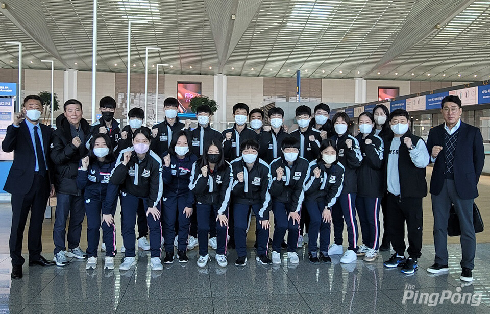 ▲ 한국탁구 청소년대표팀이 ITTF 유스 챔피언십을 목표로 출국했다. 사진제공 대한탁구협회