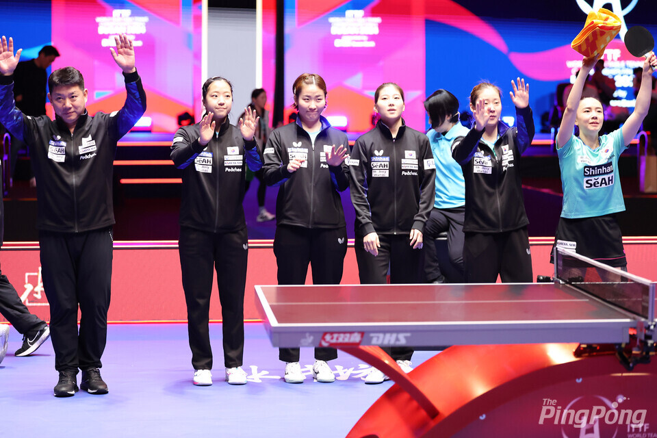 ▲ (월간탁구/더핑퐁=안성호 기자) 한국여자대표팀이 3연승으로 16강 진출을 확정했다.